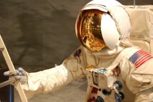 iPhone 4 to Join Astronauts in Space Shuttle Mission