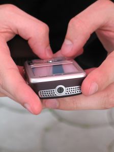 OECD Survey: Canadians Pay Highest Roaming Rates Worldwide