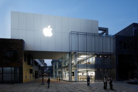 After Steve Jobs’ Resignation, Who Will Ensure The Apple Vision Remains Intact?