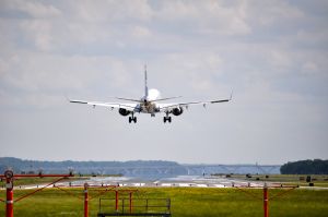 Air France-KLM To Cut Costs Over €700 Million