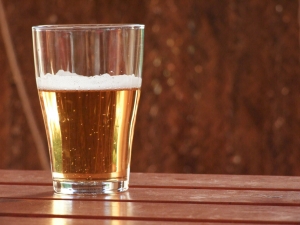 Increased Gastric Cancer Risk for Heavy Beer Drinkers