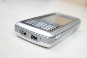 Mobile Phone Network Leader Ericsson Hurt By Drop in Profit, Cutting Jobs In Sweden