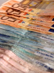UK, Netherlands to Sue After Iceland Rejects Repayment Plan